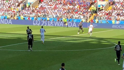 乌克兰总统泽连斯基与英国首相通话，探讨后续合作事宜