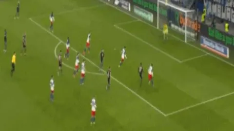 AC米兰与多特战成平手，吉鲁莱奥颗粒无收，特奥错失良机